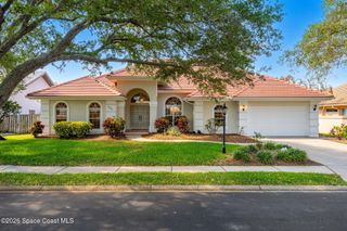 625 Newport Drive, Indialantic, FL 32903