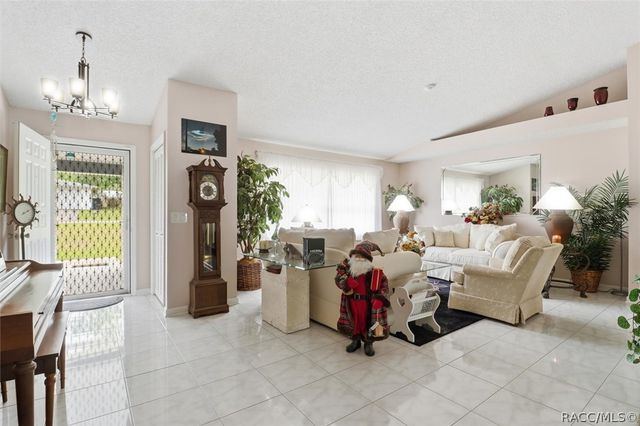 6671 Kent Street, Inverness, FL 34452