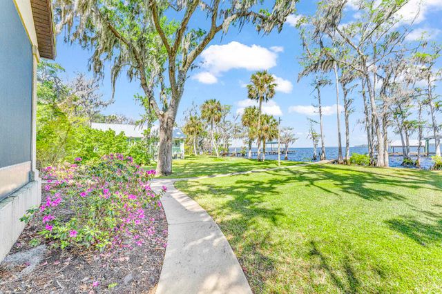 530 Clifton Rd., Crescent City, FL 32112