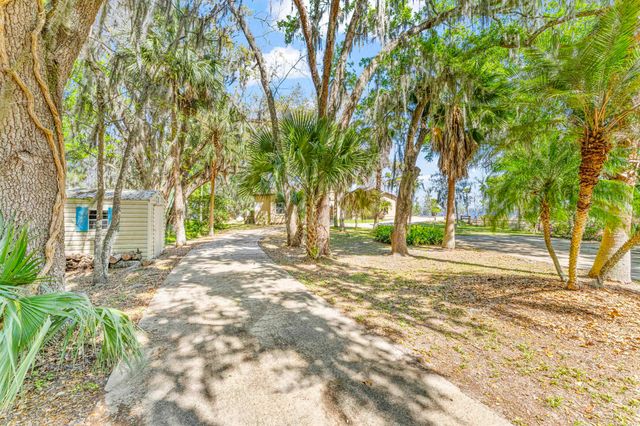 530 Clifton Rd., Crescent City, FL 32112