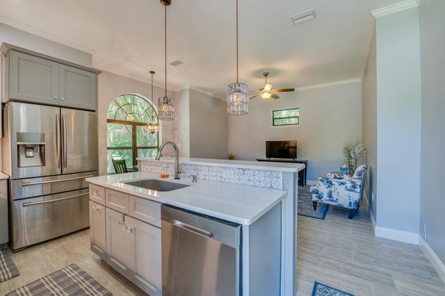 530 Clifton Rd., Crescent City, FL 32112