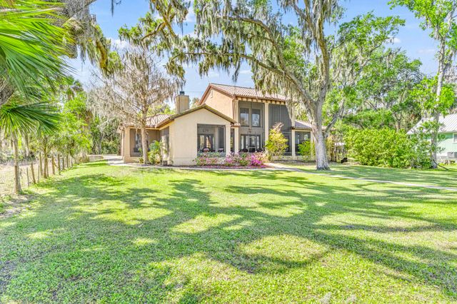 530 Clifton Rd., Crescent City, FL 32112