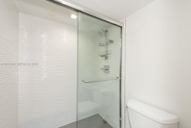 100 Bayview Dr 210, Sunny Isles Beach, FL 33160