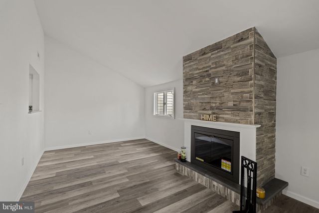 41 FOMALHAUT AVE, Blackwood, NJ 08012