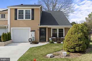 41 FOMALHAUT AVE, Blackwood, NJ 08012