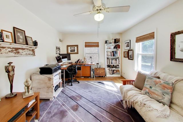 6028 N Whipple Street, Chicago, IL 60659