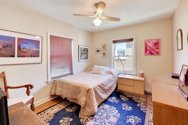 6028 N Whipple Street, Chicago, IL 60659