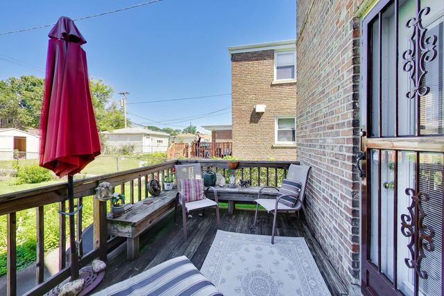 6028 N Whipple Street, Chicago, IL 60659