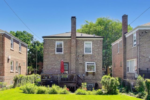6028 N Whipple Street, Chicago, IL 60659