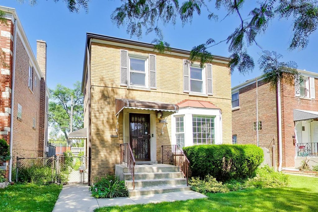 6028 N Whipple Street, Chicago, IL 60659