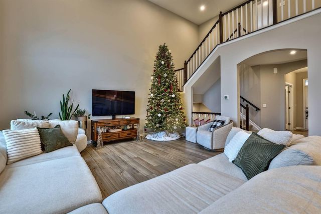 2745 White Pine Drive, Villa Hills, KY 41017