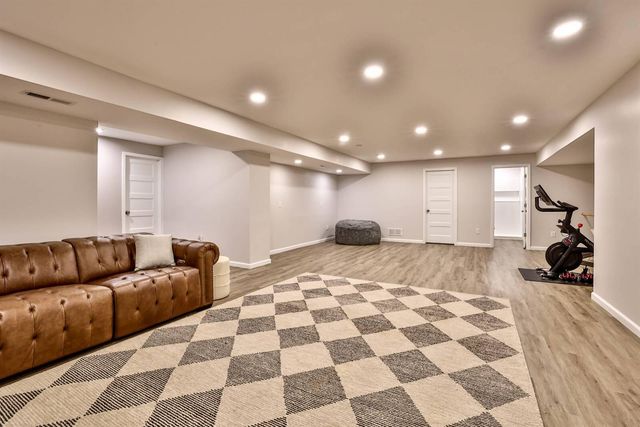 2745 White Pine Drive, Villa Hills, KY 41017