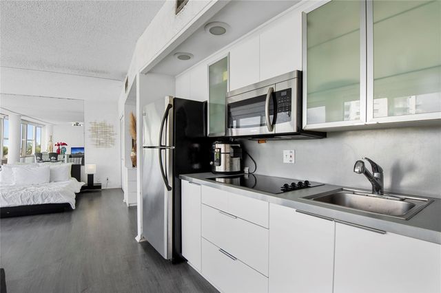900 Bay Drive 303, Miami Beach, FL 33141