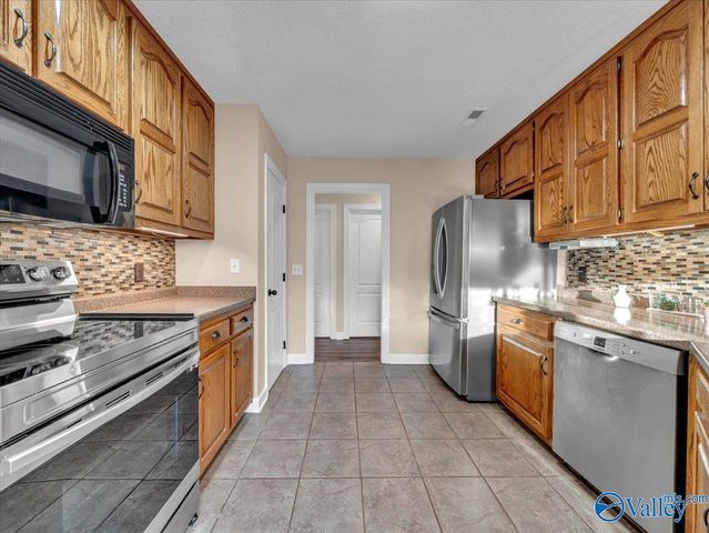 129 Edgebrook Drive, Ardmore, AL 35739
