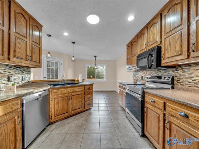 129 Edgebrook Drive, Ardmore, AL 35739