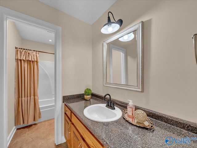 129 Edgebrook Drive, Ardmore, AL 35739