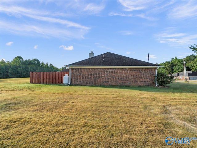 129 Edgebrook Drive, Ardmore, AL 35739
