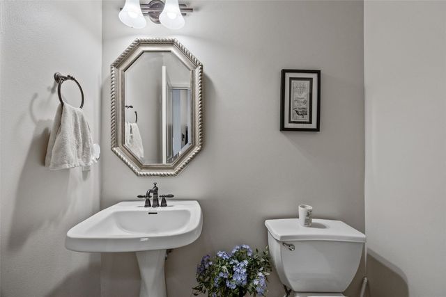 3355 Wild Rose Road, Cedar Rapids, IA 52411