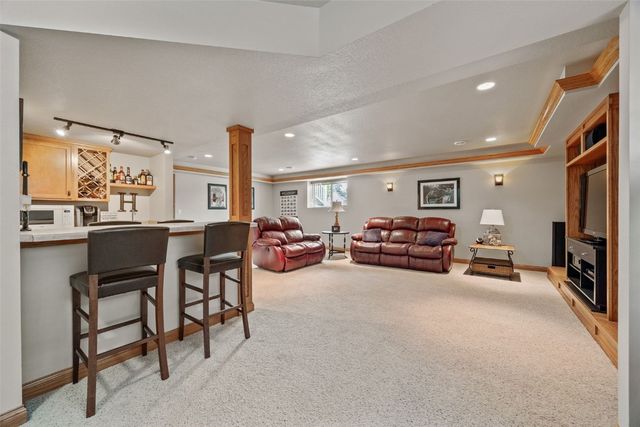 3355 Wild Rose Road, Cedar Rapids, IA 52411