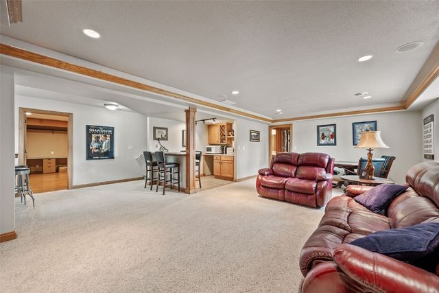 3355 Wild Rose Road, Cedar Rapids, IA 52411