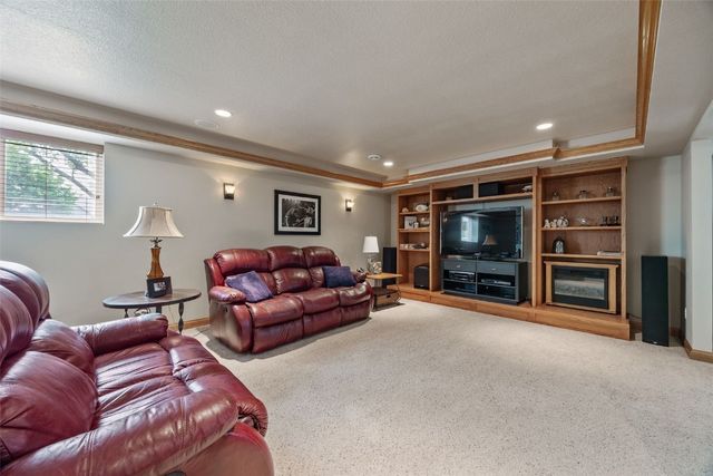 3355 Wild Rose Road, Cedar Rapids, IA 52411