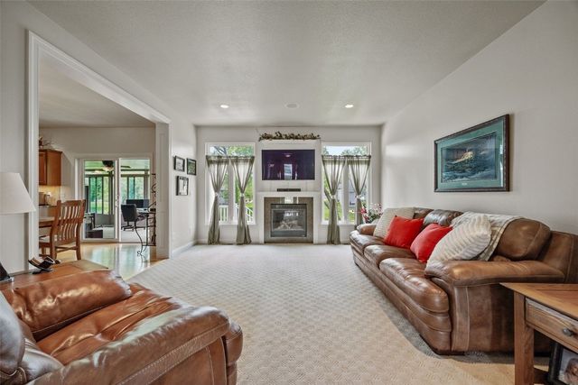 3355 Wild Rose Road, Cedar Rapids, IA 52411