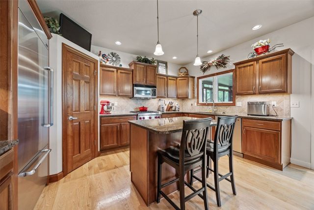 3355 Wild Rose Road, Cedar Rapids, IA 52411