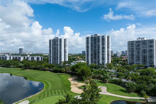 3675 N Country Club Dr 401, Aventura, FL 33180