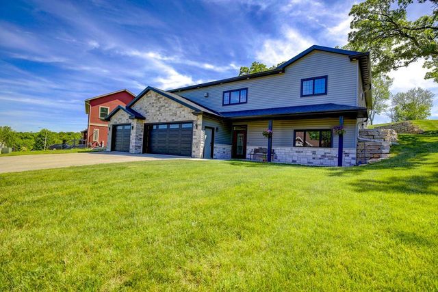 107 Savannah Circle, Barneveld, WI 53507