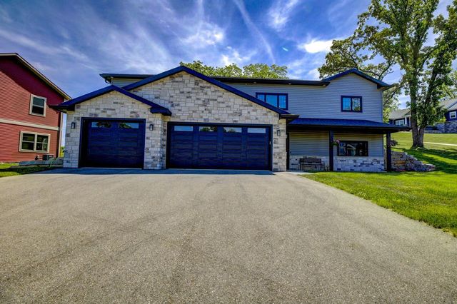 107 Savannah Circle, Barneveld, WI 53507