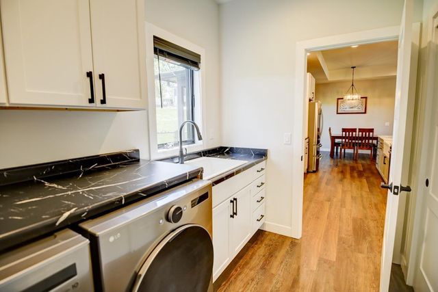107 Savannah Circle, Barneveld, WI 53507