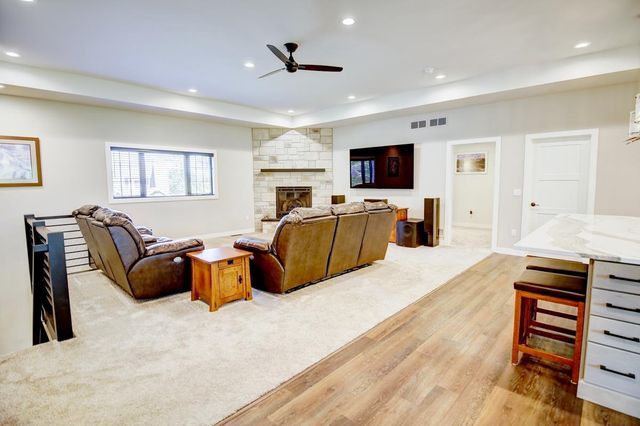 107 Savannah Circle, Barneveld, WI 53507