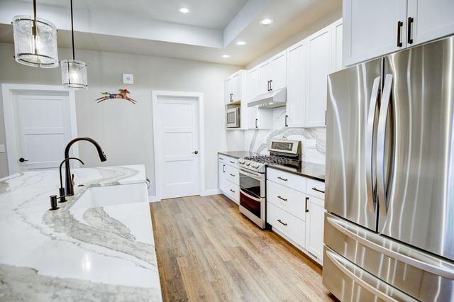 107 Savannah Circle, Barneveld, WI 53507