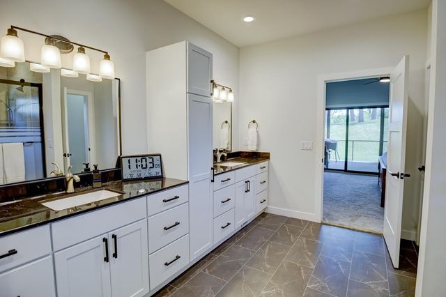 107 Savannah Circle, Barneveld, WI 53507