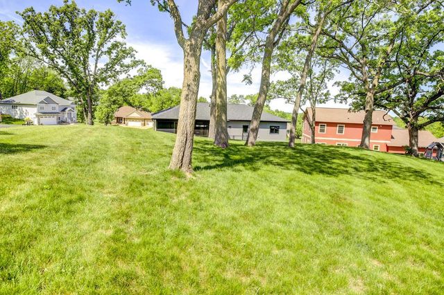 107 Savannah Circle, Barneveld, WI 53507