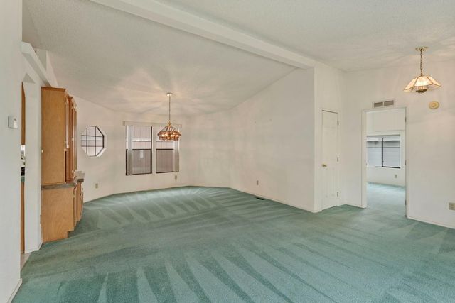 7 River Bend Dr, Lodi, CA 95242