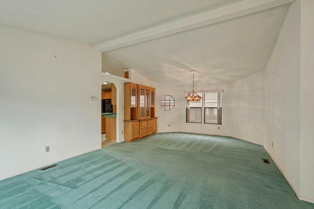 7 River Bend Dr, Lodi, CA 95242