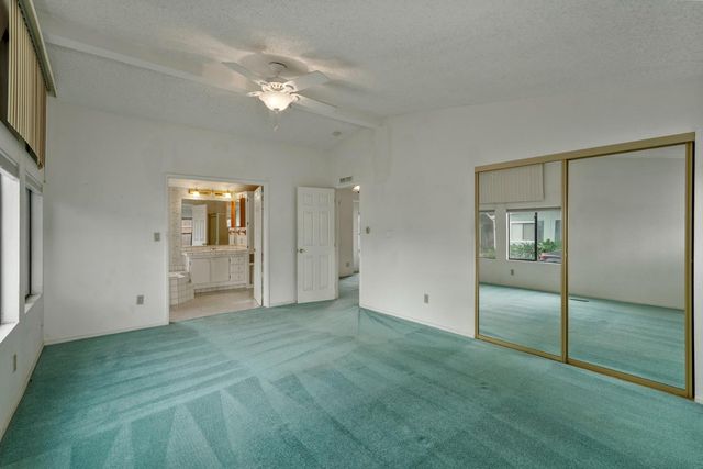 7 River Bend Dr, Lodi, CA 95242