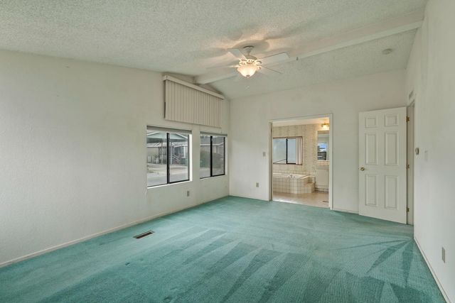 7 River Bend Dr, Lodi, CA 95242