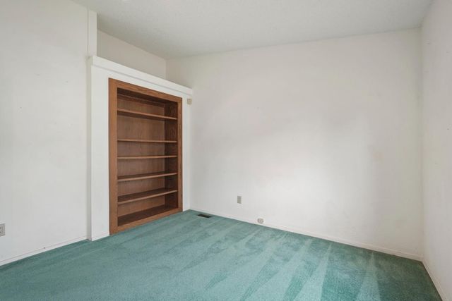 7 River Bend Dr, Lodi, CA 95242