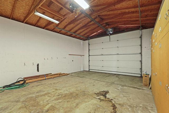 7 River Bend Dr, Lodi, CA 95242