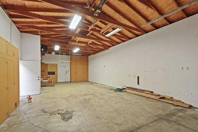 7 River Bend Dr, Lodi, CA 95242