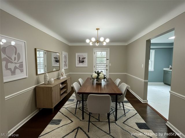 13099 Cedar Road, Cleveland Heights, OH 44118