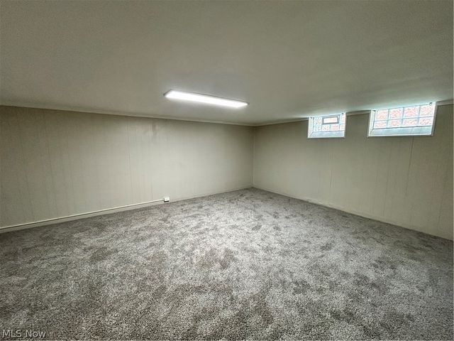 13099 Cedar Road, Cleveland Heights, OH 44118