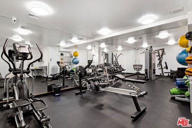 100 S Doheny Drive 601, Los Angeles, CA 90048
