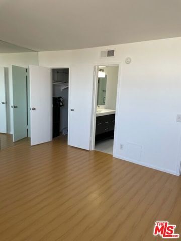 100 S Doheny Drive 601, Los Angeles, CA 90048