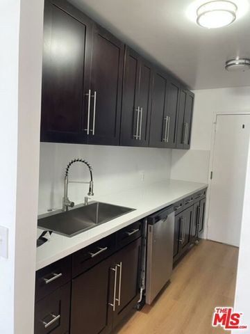 100 S Doheny Drive 601, Los Angeles, CA 90048