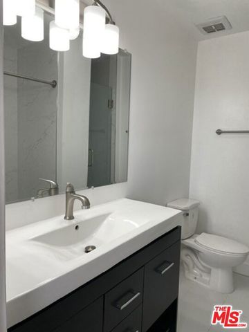 100 S Doheny Drive 601, Los Angeles, CA 90048