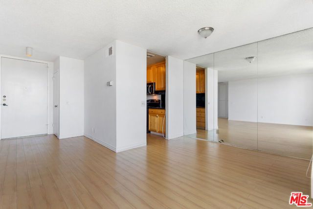 100 S Doheny Drive 601, Los Angeles, CA 90048