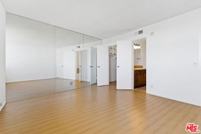 100 S Doheny Drive 601, Los Angeles, CA 90048